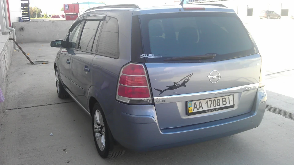 Opel Zafira Сірий Електрон 4
