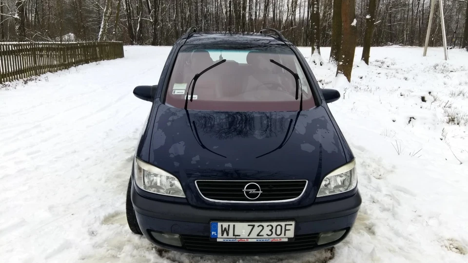Opel Zafira Синя блискавка