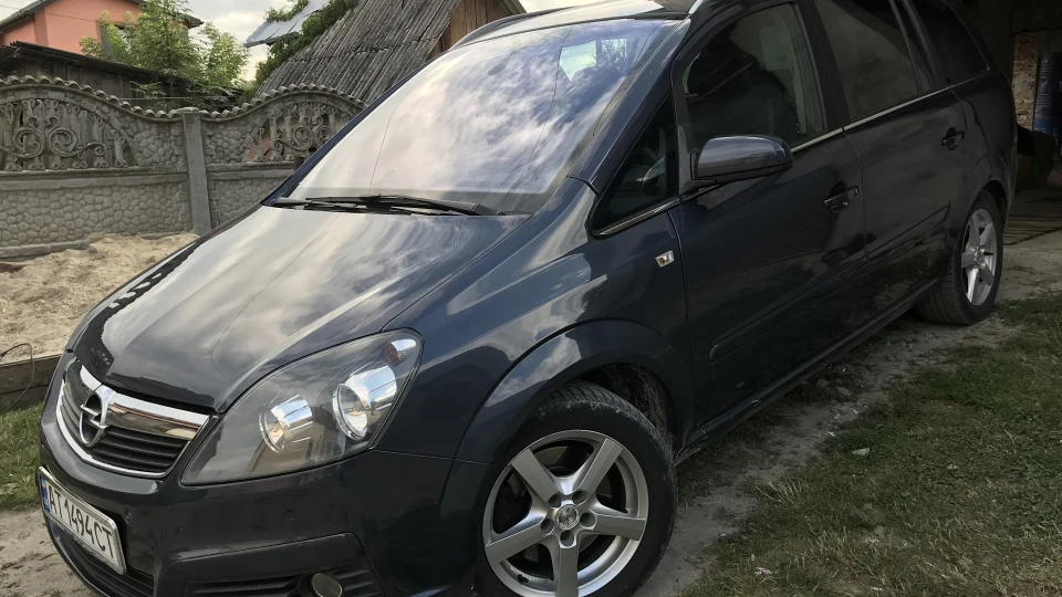 Opel Zafira Turbo 1.9 Cdti 4