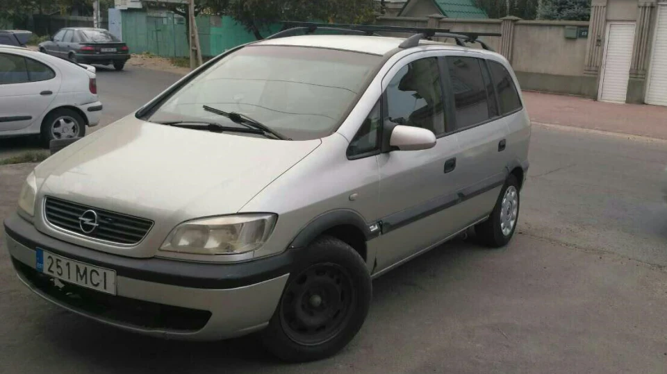 Opel Zafira Зефірка