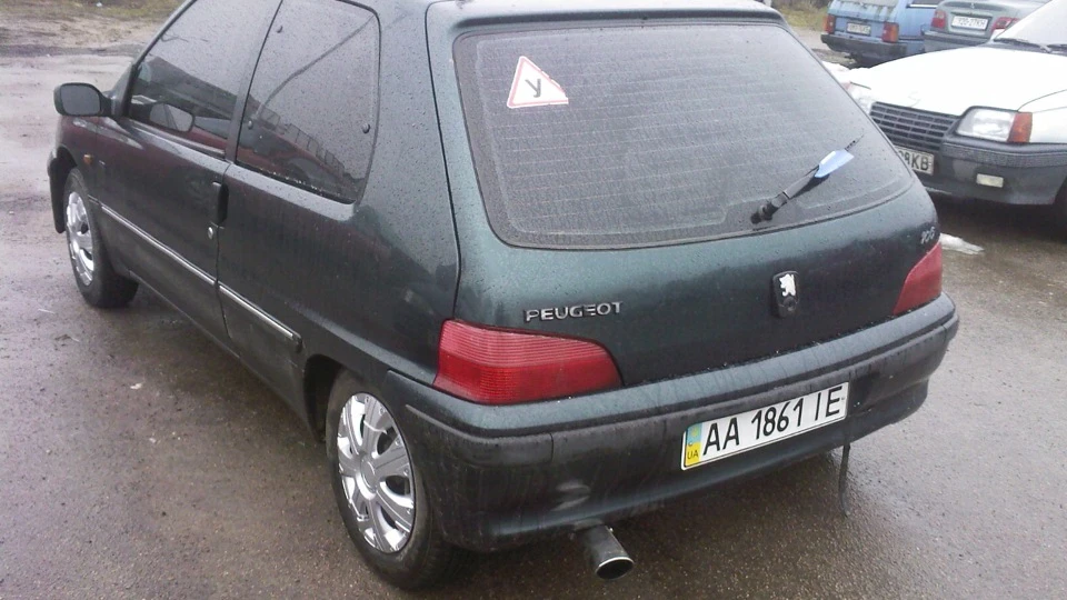 Peugeot 106 1.1 зелений металік 4