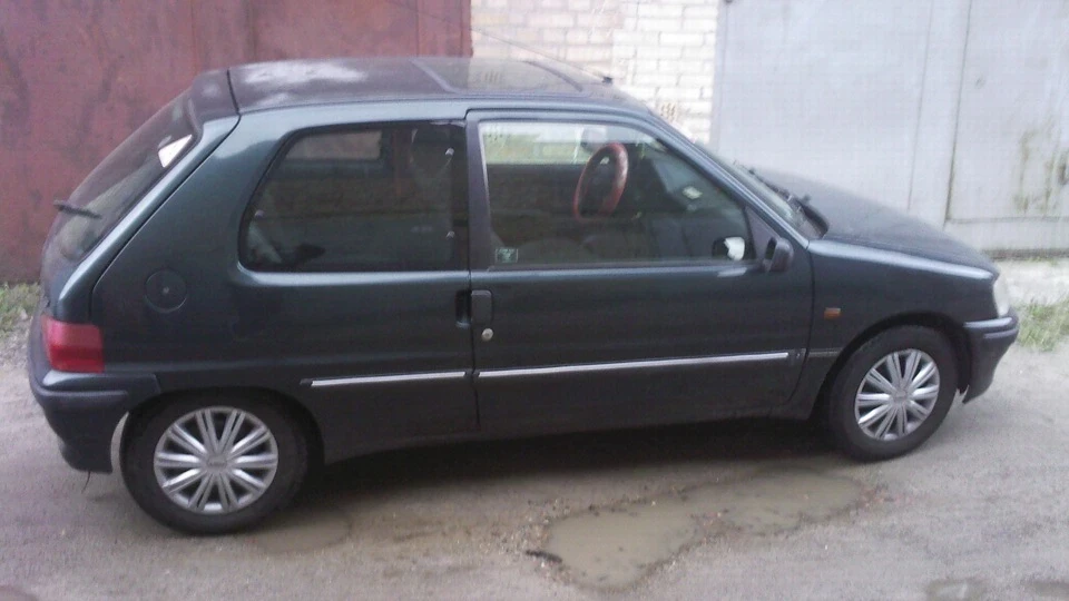 Peugeot 106 1.1 зелений металік 5