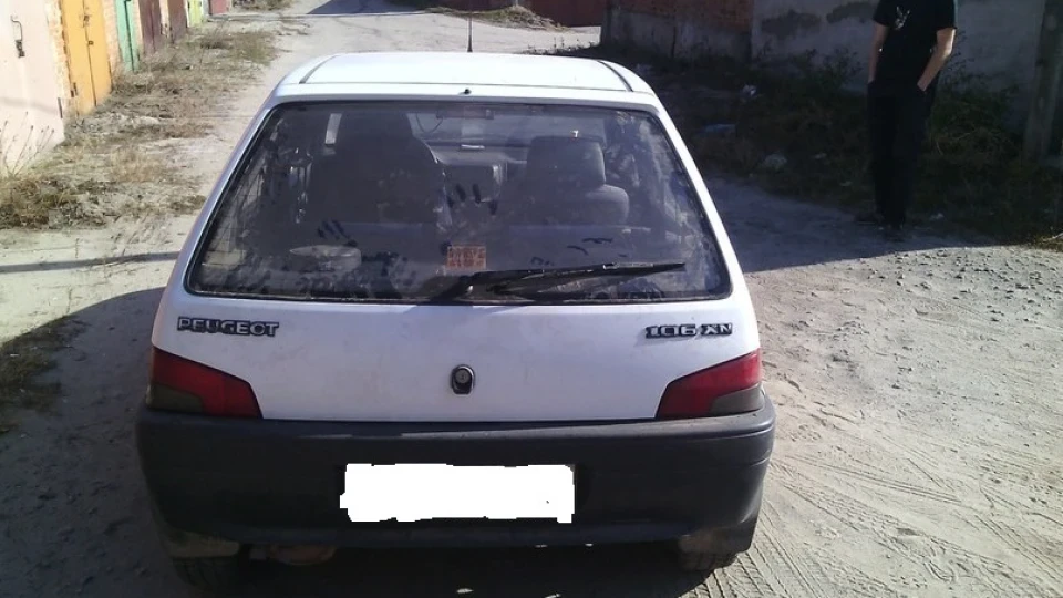 Peugeot 106 продаю по запчастям 3