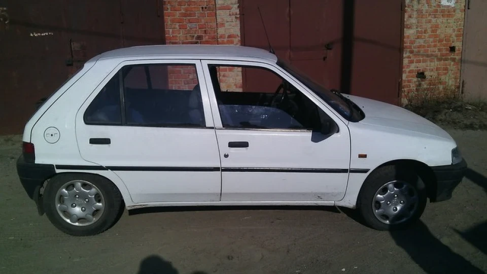 Peugeot 106 продаю по запчастям 4