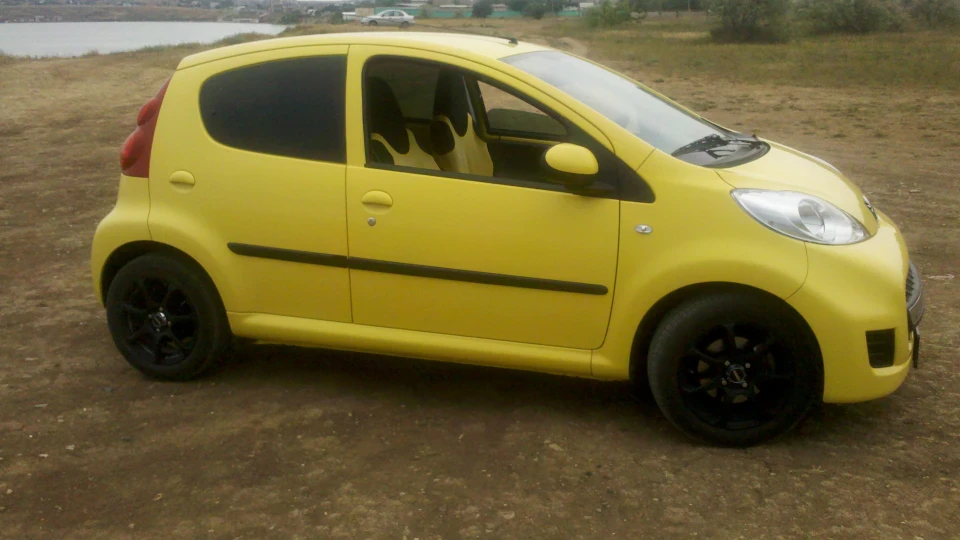 Peugeot 107 5