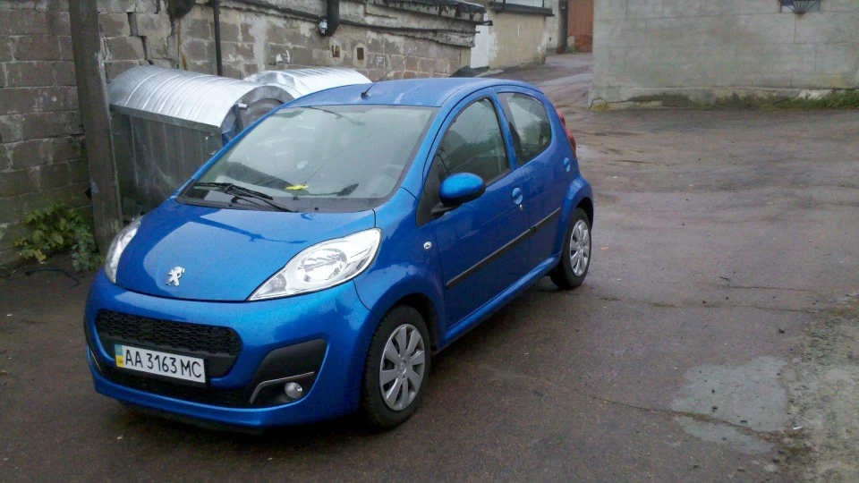 Peugeot 107 2012 electra blue 2