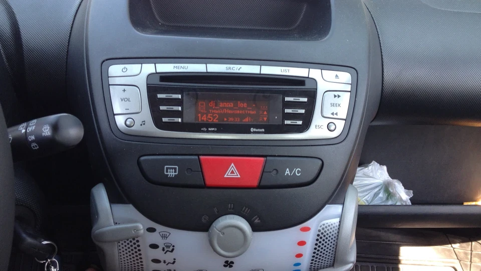Peugeot 107 Black&Silver ПУЛЯ 3