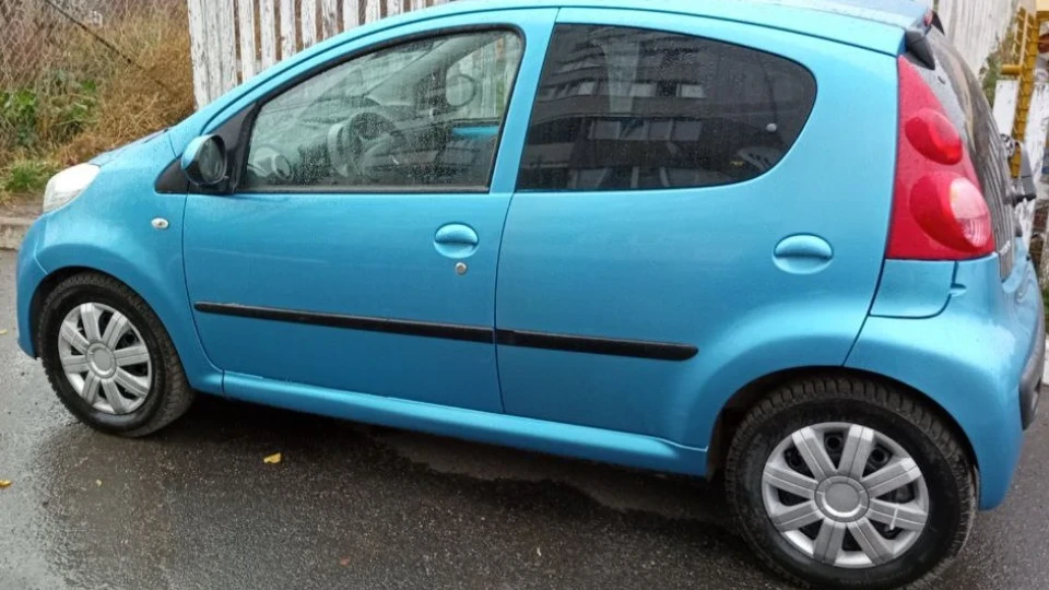 Peugeot 107 Блакитний Віталік