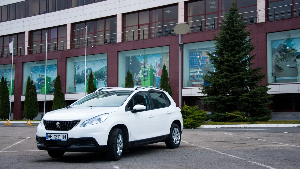 Peugeot 2008 1.2 Access ***Dnepr*** 3