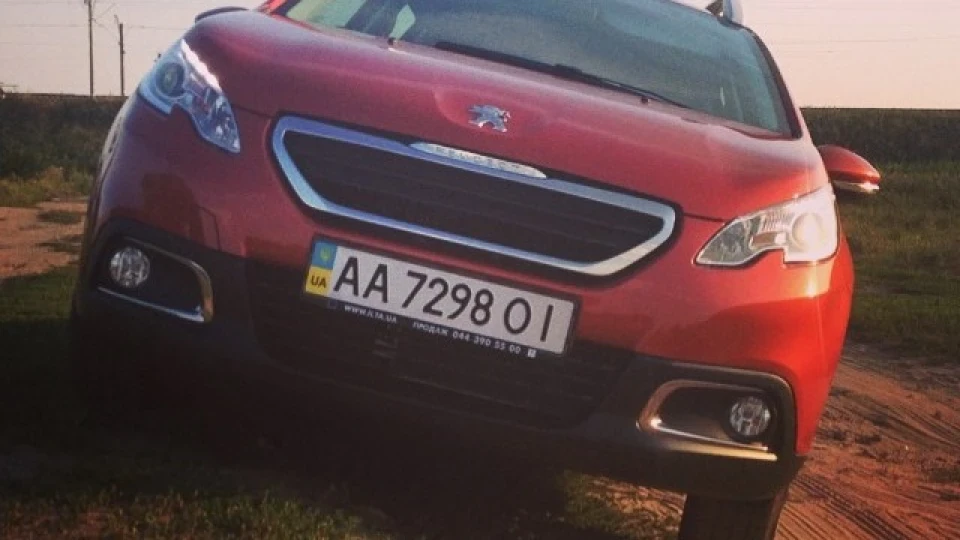 Peugeot 2008 робот 1.2 2