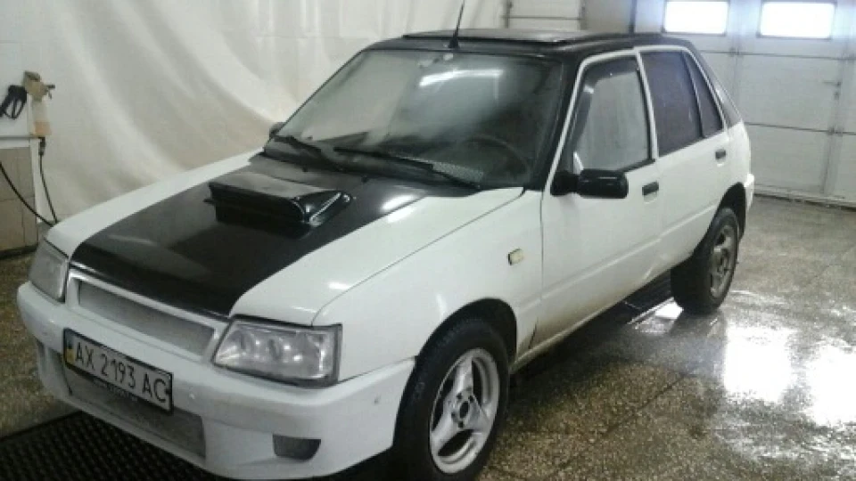 Peugeot 205