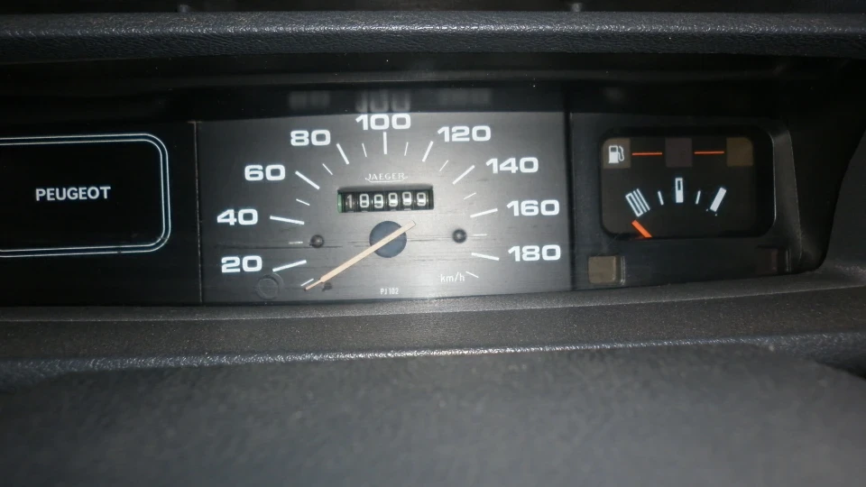 Peugeot 205