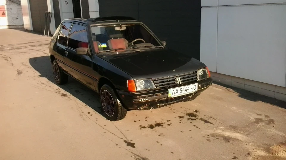 Peugeot 205 1.4XS LOKI 2