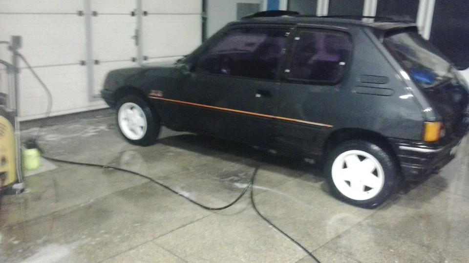 Peugeot 205 1.4XS LOKI 4