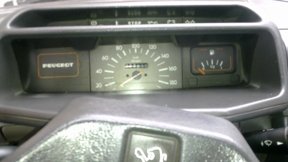 Peugeot 205 2 5