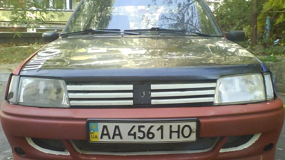 Peugeot 205 Буде Рейв) 3