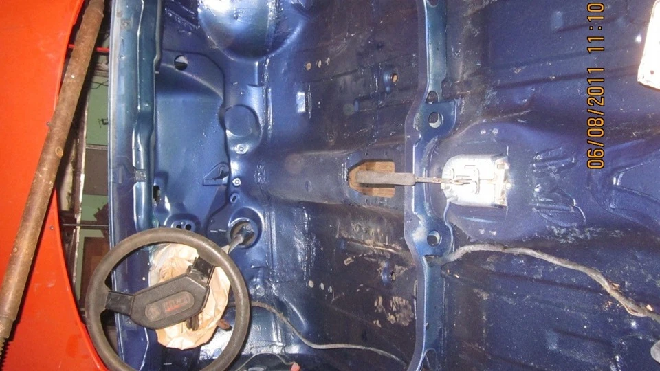 Peugeot 205 GTI6 Pedal to the metal 4