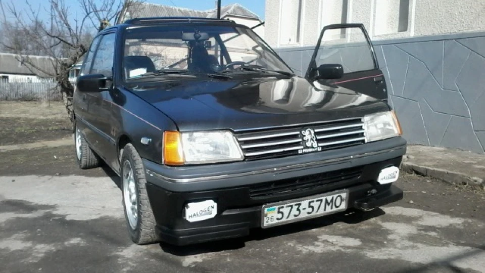 Peugeot 205 Ластівка 4
