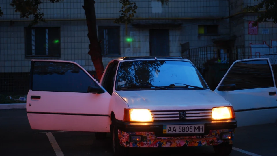 Peugeot 205 мікро-Леff 3