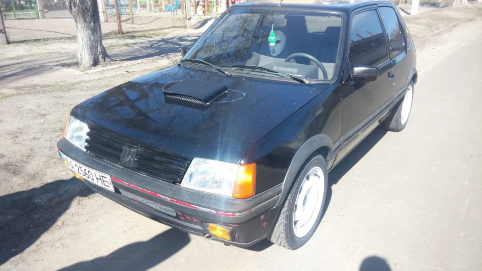 Peugeot 205 Peppa 2.0 2