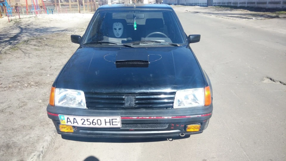 Peugeot 205 Peppa 2.0 4
