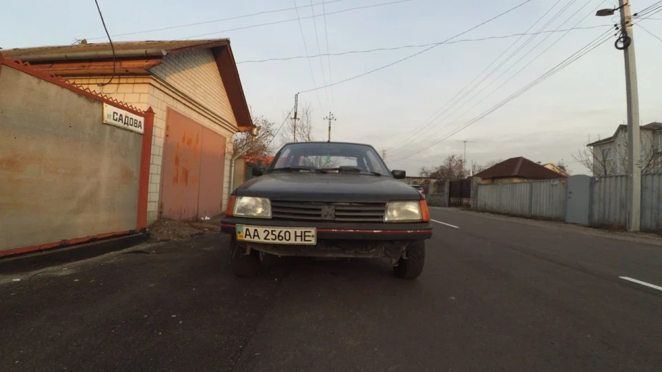 Peugeot 205 Peppa 2.0 5