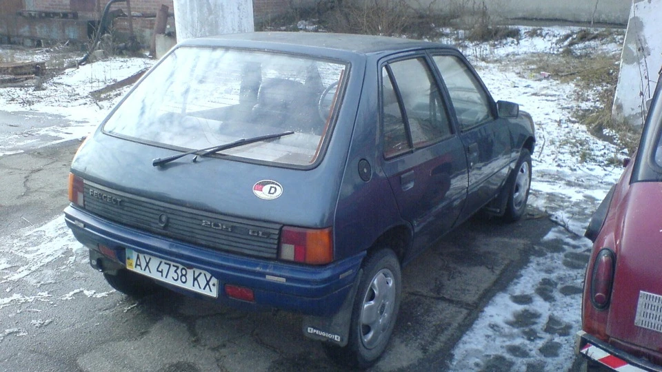Peugeot 205 хороша була 3
