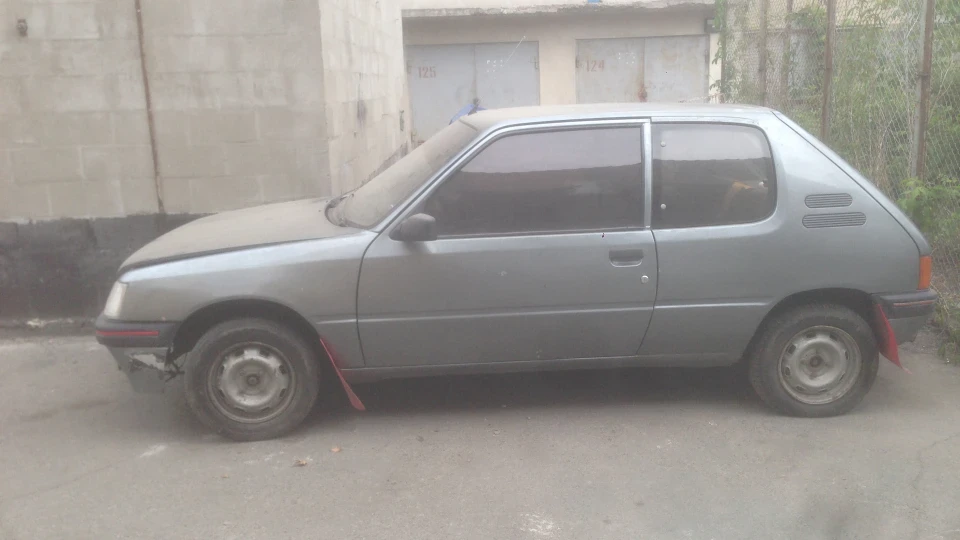 Peugeot 205 Шахрай 5