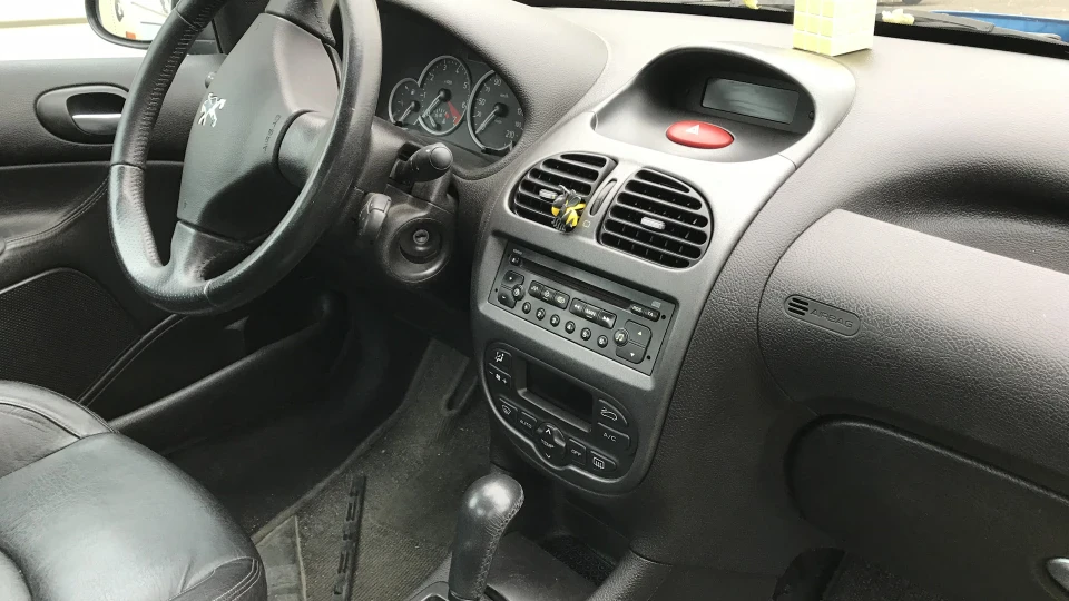 Peugeot 206 CC 2