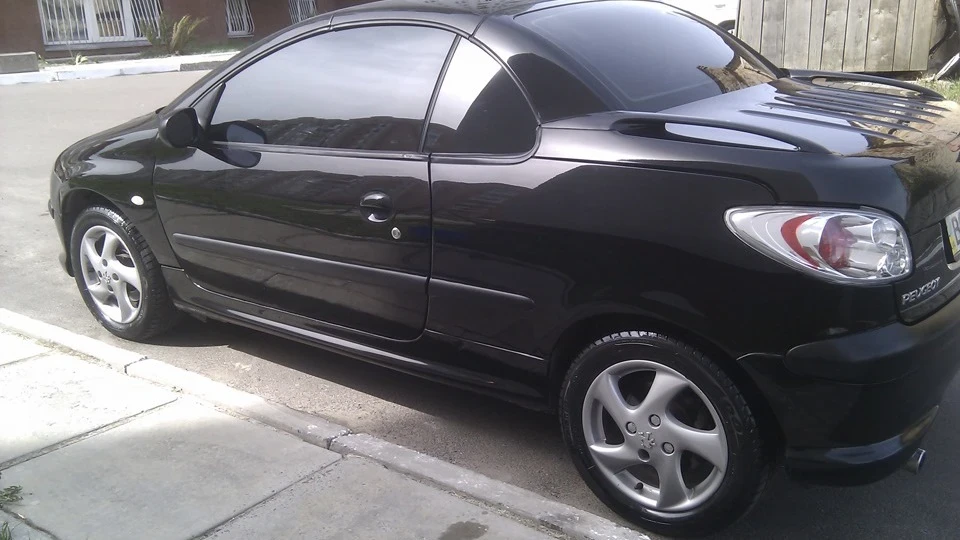 Peugeot 206 CC Левеня