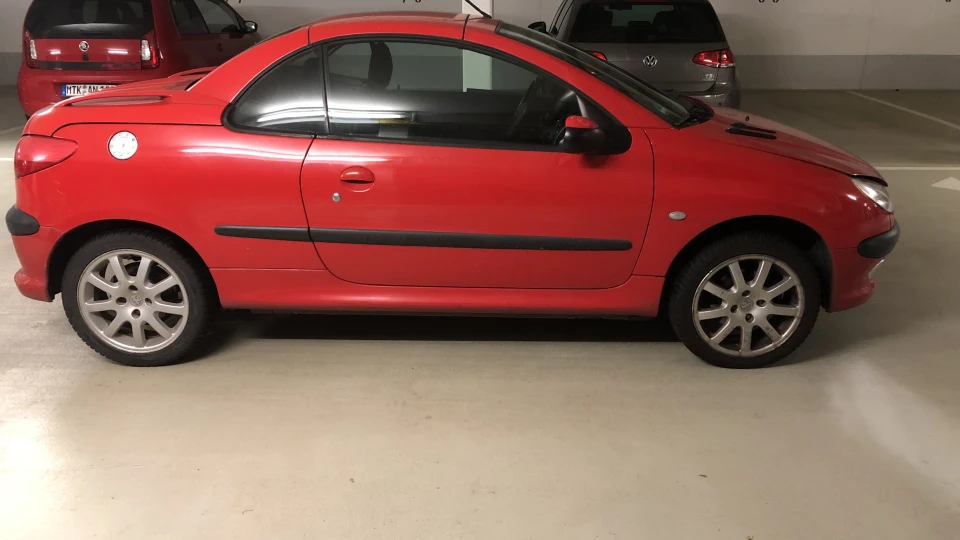 Peugeot 206 CC Red Banger 1.6 2