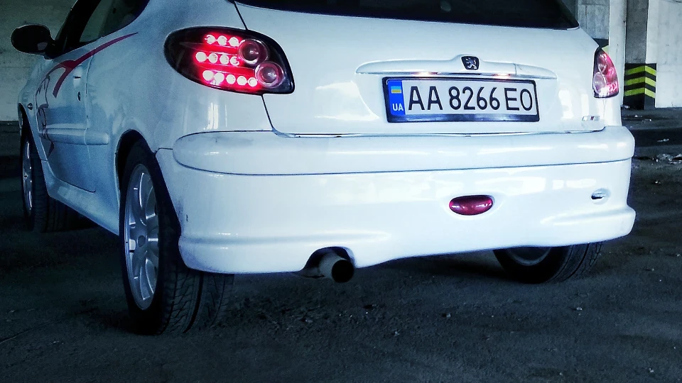 Peugeot 206 GTI 2.0 s16 3
