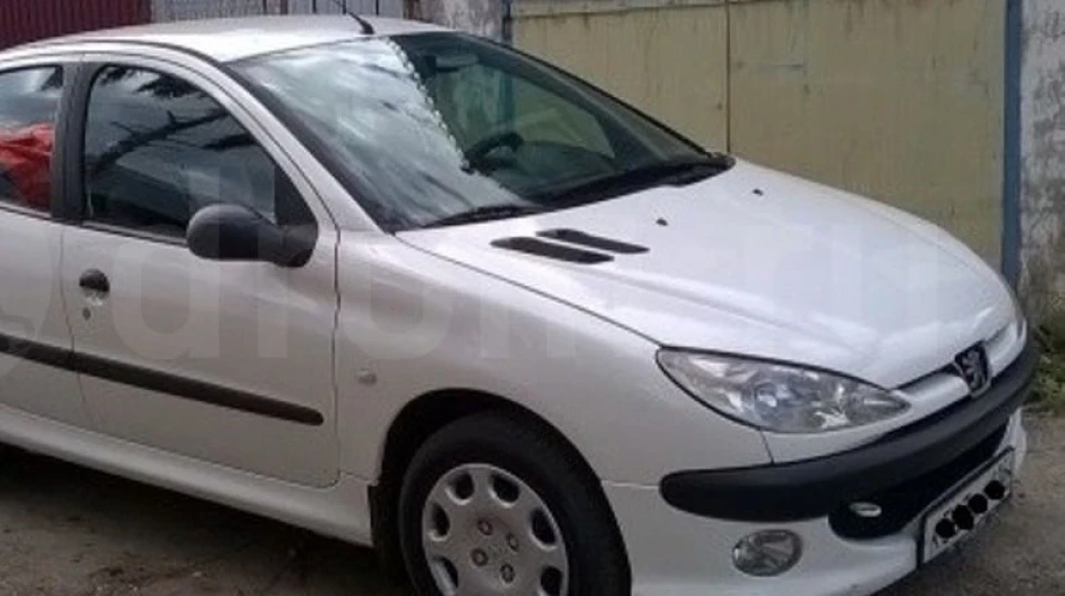 Peugeot 206 Sedan Градовержець