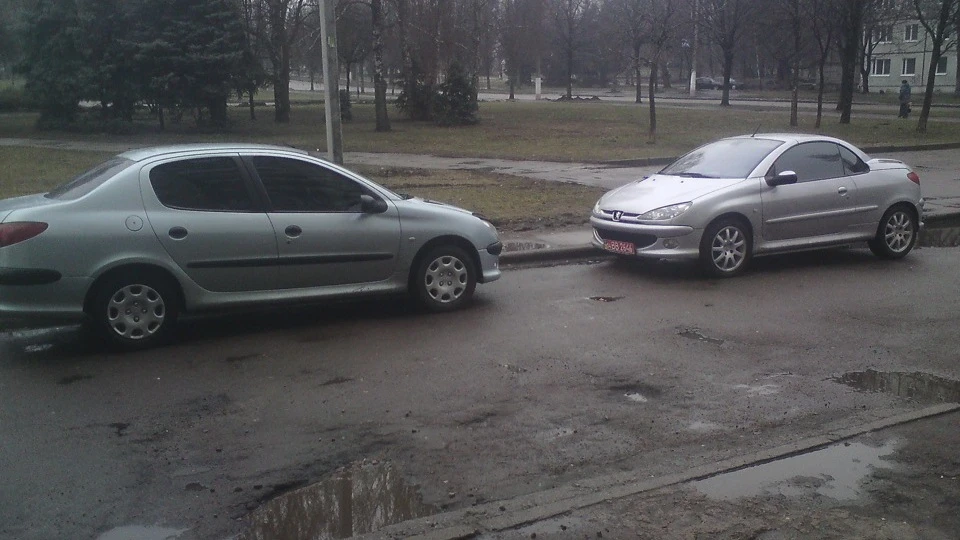 Peugeot 206 Sedan sedan XR+ 2