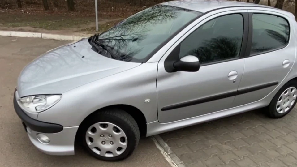 Peugeot 206
