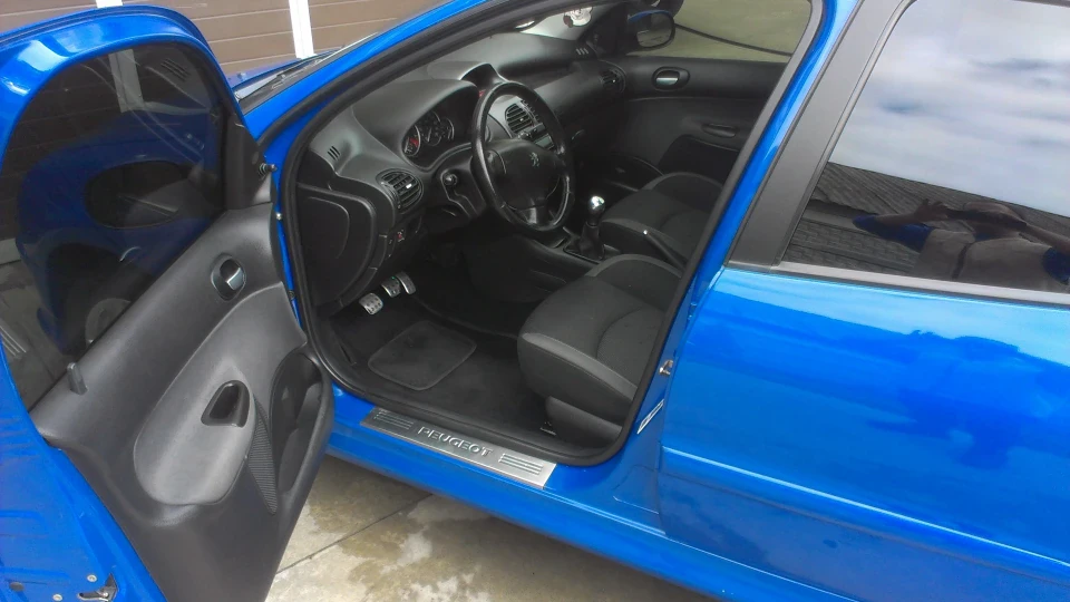 Peugeot 206 4