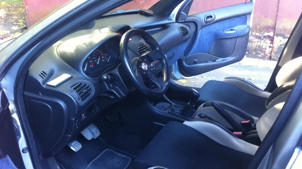 Peugeot 206 4
