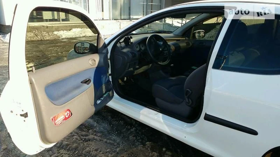 Peugeot 206 3