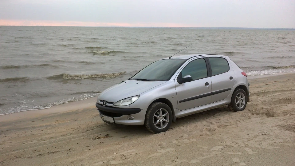 Peugeot 206 Silver Arrow 3