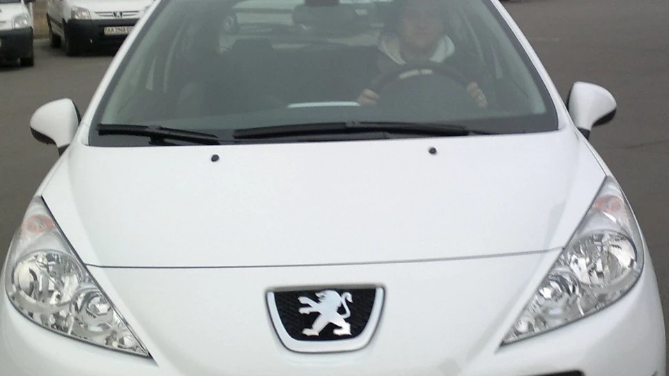 Peugeot 207 Білий Пиж 2