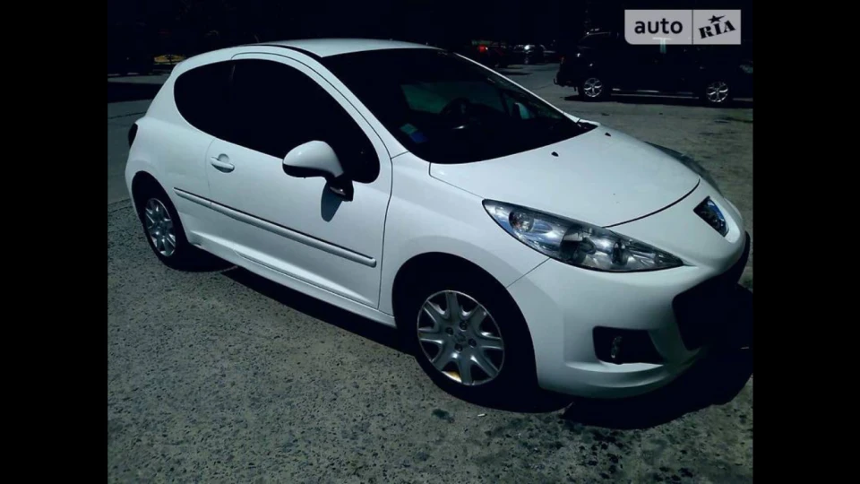 Peugeot 207 Третя 3