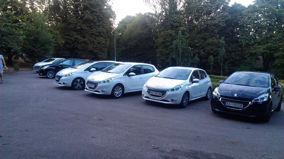 Peugeot 208 2