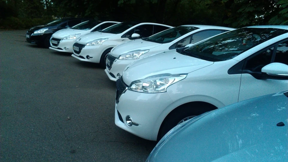 Peugeot 208 4