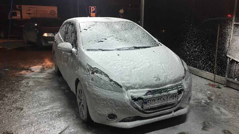Peugeot 208 4