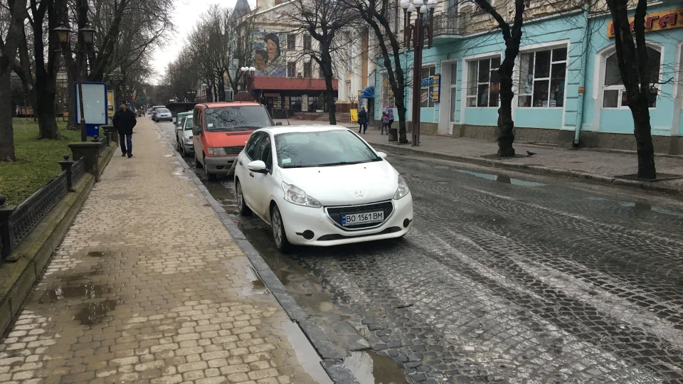 Peugeot 208 5