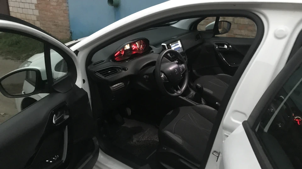 Peugeot 208 2
