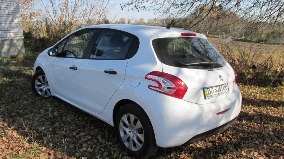 Peugeot 208 Access 1.0 VTi 2