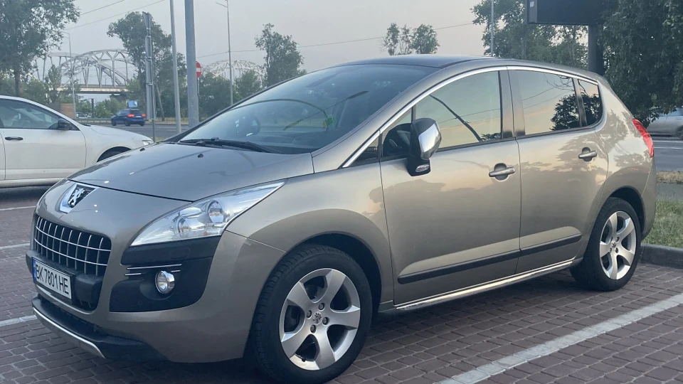 Peugeot 3008 1.6 hdi 4
