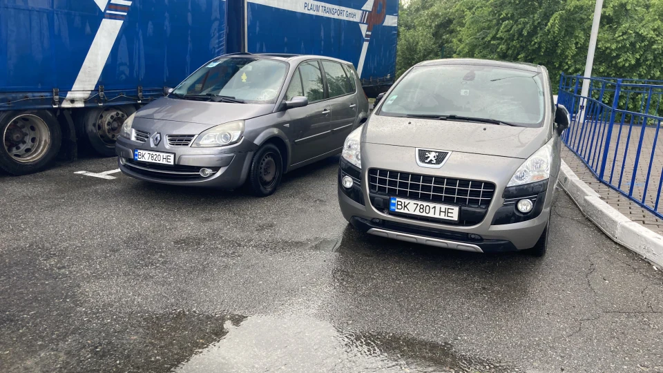 Peugeot 3008 1.6 hdi 5
