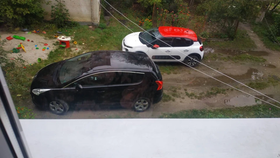 Peugeot 3008 1.6hdi чорний